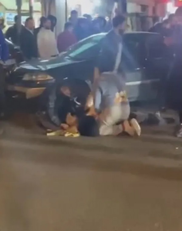 Küçükçekmece’de sokak ortasında silahlı saldırı: 2 ölü, 1 yaralı!